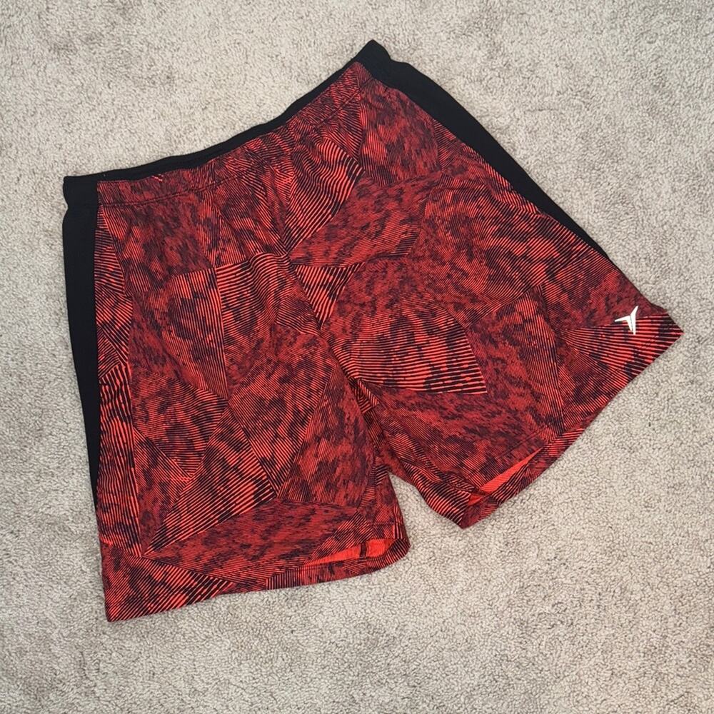 Old Navy Go-Dry Athletic Red Patterned 8" Inseam Shorts Men's Large